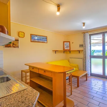 Daire Gorgeous In With Kitchen *